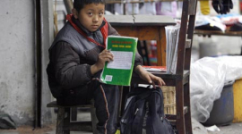 Китайська влада закриває школи для дітей з бідних сімей (фотоогляд)