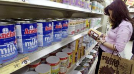 Китайці бояться вживати вітчизняні молочні продукти