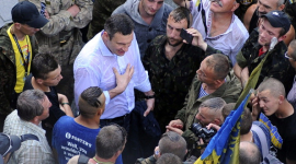 Активісти не хочуть покидати наметове містечко на Майдані