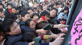 Китайские ярмарки труда: кандидатов намного больше, чем вакансий