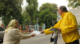 Киянин намагається змінити Китай