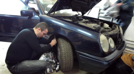 Влада Болгарії планує штрафувати за самостійний ремонт авто