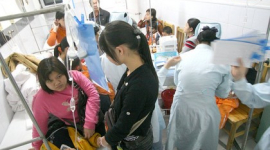 Близько ста дітей отруїлися молоком у провінції Гуандун 