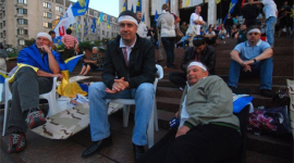 Через «мовний закон» постраждали в бійці двоє депутатів