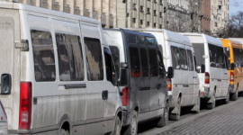 ДАІ закликає в неділю зупинитися й включити сигналізацію