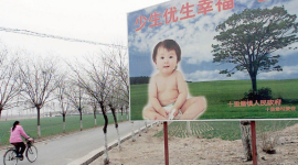 Китайські жінки радіють — правило «однієї дитини» планують скасувати
