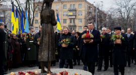 Янукович та екс-президенти України взяли участь у пам'ятній церемонії жертвам Голодомору 1932-1933 років