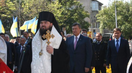 До приїзду Януковича у Донецьк центр міста очистили і виставили оркестр 