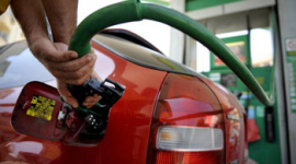 Бензин в Україні піднявся в ціні, але може різко подешевшати — експерти