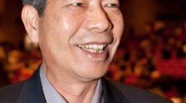 Президент клуба Rotary приводит сирот на концерт Shen Yun