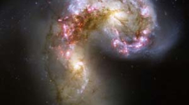 Дивовижне видовище злиття галактик