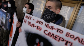 Фотоогляд: У Києві пройшла акція проти хутряної індустрії