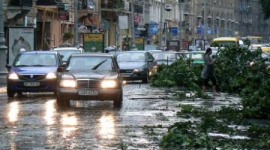 На Львівщині від буревію загинули четверо людей (фотоогляд)