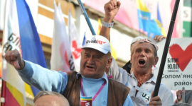 Проти арешту Тимошенко біля суду проходить мітинг
