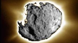 Кометная пыль опровергает существующие теории