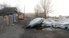 Лід насувається на приватні будинки Маріуполя