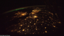 Вид на нічні міста з космосу