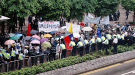 У Гонконзі пройшла акція протесту під час святкування 10-ї річниці його приєднання до Китаю (фотоогляд)