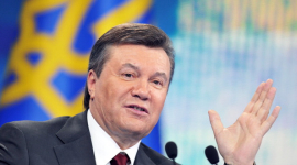 Янукович присудил награду инвестору скандального строительства в Киеве