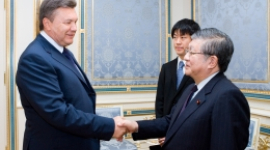 Спікер парламенту Японії прибув з візитом до України