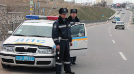 З понеділка інспекторів ДАІ на дорогах більше
