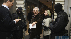 У Києві люди в масках захопили компанію «Кінотур»