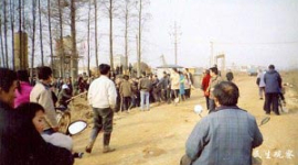 Администрация совхоза Сисинь избивала людей и поджигала их дома, в результате большое количество земель оказалось в запустении