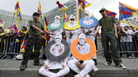 У різних країнах відбулися акції протесту проти порушення китайською владою прав людини (фотоогляд)