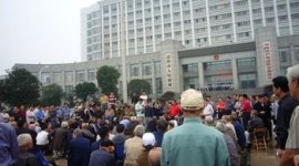 В Китае протестуют отставные военные