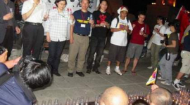 На Тайвані за день до відкриття Олімпіади пройшла Велика акція протесту (фотоогляд)