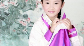 Фотоогляд: Юна красуня в ханьскому національному одязі