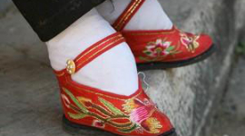 Останнє селище в Китаї, де залишилися жінки із забинтованими ступнями