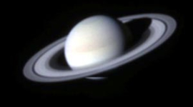 На поверхности спутника Сатурна найдена вода
