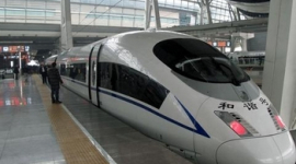 Китайські швидкісні залізниці збиткові і небезпечні
