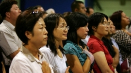 За восемь лет американское гражданство приняли более 200 тысяч китайцев