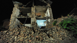 Число жертв от землетрясения на северо-востоке Индии растет
