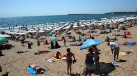 Болгарські пляжі закриють через надпотужний вітер