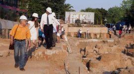 При будівництві метро в Салоніках виявлено стародавнє кладовище