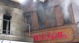 В Одессе загорелся ресторан-корабль