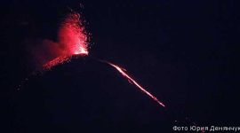 Відбулося виверження найвищого діючого вулкану Євразії
