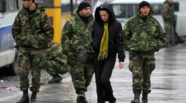 Грузинские солдаты патрулируют Тбилиси (без комментариев)