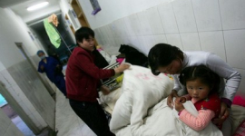 Епідемія кишкового вірусу надалі широко розповсюджується в Китаї