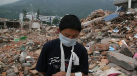 В Китае более 400 тысяч человек в пострадавшем от землетрясения районе, находятся на гране голодной смерти