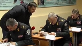 Напередодні Євро-2012 українські генерали повинні вивчити іноземну мову