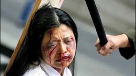 У Китаї жінку піддали тортурам за духовну практику, а потім ув'язнили на сім років