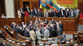 Чи бажають українці бачити російську мову державною