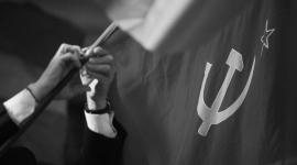 Комуністів вигнали із сесійної зали парламенту