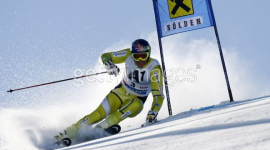 Горные лыжи: в супергиганте победил норвежец