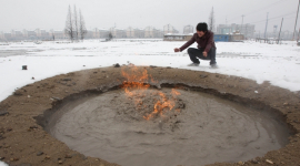 Необычное явление в Китае: горящая вода