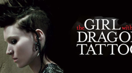 Девушка с татуировкой дракона по-голливудски
